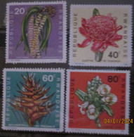 RWANDA ~ 1968 ~ S.G. NUMBERS 261 - 264, ~ FLOWERS. ~ MNH #03686 - Ongebruikt