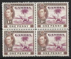 GAMBIA....KING GEORGE VI....(1936-52..).....1d X BLOCK OF 4....SG151.....1 X MH....2 X MNH... - Gambia (...-1964)