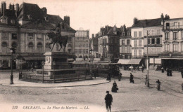 Orléans - La Place Du Martroi - Orleans