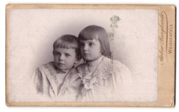 Fotografie Atelier Burghardt, Weissenfels, Zwei Kinder In Heller Kleidung  - Anonieme Personen