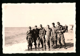 Fotografie Soldaten Der Bundeswehr In Tarnuniform An Der Ostsee  - Krieg, Militär