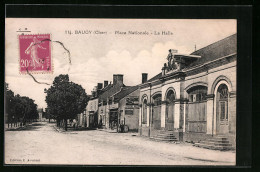 CPA Baugy, Place Nationale - La Halle  - Baugy