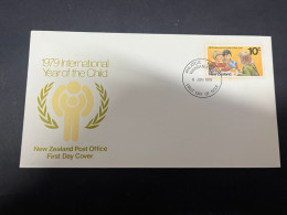 31-5-2024 (6 Z 39) New Zealand FDC - 1979 - International Year Of Children's - Lettres & Documents