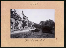 Fotografie Brück & Sohn Meissen, Ansicht Geithain, Strassenpartie Am Kriegerdenkmal 1870 /71, Schuhmacher F. H. Semper  - Orte