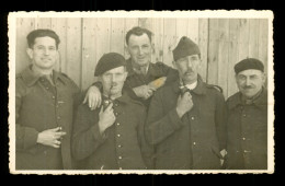 1939 - 1945 Carte Photo Allemagne Stalag XIII A Bad Sulzbach Soldats Prisonniers De Guerre Carte Photo - War 1939-45