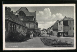 AK Schkeuditz, Blick In Die Strasse  - Schkeuditz