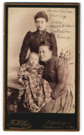 Fotografie F. Hillger, Osterburg, Leopoldine Garlipp Mit Tochter Marie Und Enkelin Anna  - Anonyme Personen