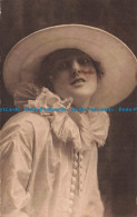 R663065 Two Eyes Of Blue. Tuck. Carbonette No. 4567. 1917 - Monde