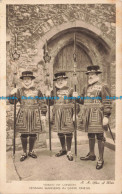 R663079 Tower Of London. Yeoman Warders In State Dress. H. M. Office Of Works. H - Monde