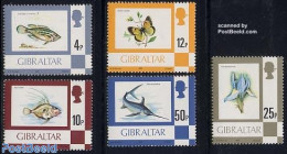 Gibraltar 1981 Definitives 5v (with Year 1981), Mint NH, Nature - Butterflies - Fish - Flowers & Plants - Pesci