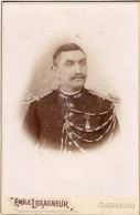 Grande Photo CDV D'un Officier Francais Posant Dans Un Studio Photo A Cherbourg - Oud (voor 1900)