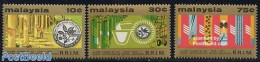 Malaysia 1975 Gummi Institute 3v, Mint NH, Nature - Science - Trees & Forests - Chemistry & Chemists - Rotary Club