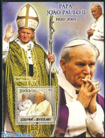 Guinea Bissau 2005 Pope John Paul II S/s, Mint NH, Religion - Pope - Religion - Papas