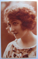 FANTAISIES - Femme - 1925 - Femmes