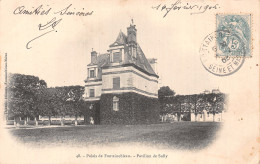 77 FONTAINEBLEAU PAVILLLON DE SULLY - Fontainebleau