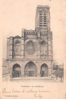 02 SOISSONS LA CATHEDRALE - Soissons