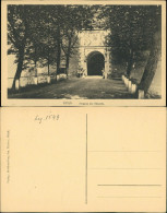 Jülich Partie An Der Zitadelle, Eingang Mit Personen Davor 1920 - Juelich