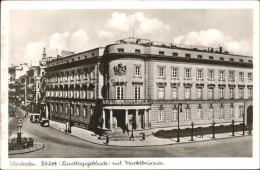 71942340 Wiesbaden Schloss Landtagsgebaeude Mit Marktbrunnen Wiesbaden - Wiesbaden