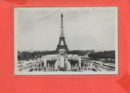 75 PARIS Cpa Tour Eiffeil Au Verso Joli Timbre Tour Eiffel - Tour Eiffel