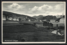 AK Neuhausen /Erzgeb., Ortspartie Mit Kirche  - Neuhausen (Erzgeb.)