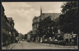 AK Falkenstein /Vogtl., Hauptstrasse Mit Litfasssäule  - Falkenstein (Vogtland)