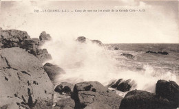 FRANCE - Le Croisic (L I) - Coup De Mer Sur Les Récifs De La Grande Côte - A B - Vue Sur Le Bord- Carte Postale Ancienne - Le Croisic