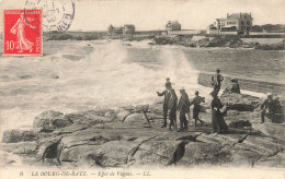 FRANCE - Le Bourg De Batz - Effet De Vagues - L L - Animé - Vue D'ensemble - Carte Postale Ancienne - Batz-sur-Mer (Bourg De B.)