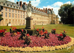 77 - Fontainebleau - Palais De Fontainebleau - Le Parc Et Le Château - Fleurs - CPM - Voir Scans Recto-Verso - Fontainebleau