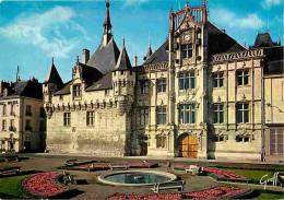 49 - Saumur - L'Hôtel De Ville - Fleurs - Carte Neuve - CPM - Voir Scans Recto-Verso - Saumur