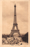 75-PARIS LA TOUR EIFFEL-N°T5203-H/0103 - Tour Eiffel