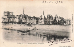 FRANCE - Saumur - Vue Sur L'hôtel De Ville Et Le Château - Vue Générale - Animé - Carte Postale Ancienne - Saumur