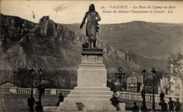 CPA Valence Drôme, Le Place Du Champ-de-Mars, Statue Du General Championnet Et Crussol - Sonstige & Ohne Zuordnung