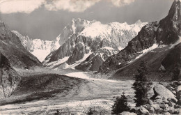 74-CHAMONIX-N°4236-E/0147 - Chamonix-Mont-Blanc