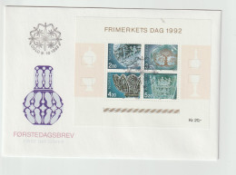 Norway FDC 1992 Stamp Day Souvenir Sheet. Postal Weight 0,040 Kg. Please Read Sales Conditions Under Image Of Lot (009-8 - FDC