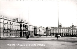 Photo CPA Triest Trieste Friuli Venezia Giulia, Piazza Dell'Unita D'Italia - Autres & Non Classés