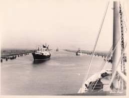 LENINGRAD URSS LORS D'UNE CROISIERE EN URSS EN 1955 A BORD DU MS BATORY GRANDE PHOTO ORIGINALE 24 X 18 CM R2 - Schiffe