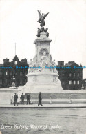 R663930 London. Queen Victoria Memorial. The Classical Series - World