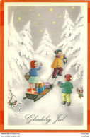 DK156_*   GLAEDELIG JUL * CUTE CHILDREN With X-MAS GIFTS On SLADE * UBRUGT - Other & Unclassified
