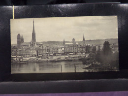 24 . CARTE PANORAMIQUE . ROUEN . LE QUAI DE PARIS . VUE PRISE DE SAINT SEVER . GRAND FORMAT . 28 X 15 . - Rouen