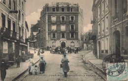 LE TREPORT - Place Du Marché, Maison De Location Z. Levillain. - Le Treport