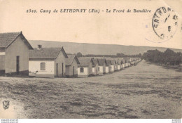 01 CAMP DE SATHONAY LE FRONT DE BANDIERE - Barracks