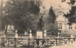 FRANCE - Palais De Fontainebleau -  Vue Sur La Fontane Du Jardin De Diane - Statue - Carte Postale Ancienne - Fontainebleau