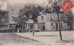 - 42 - LA TALAUDIERE :  Place Gambetta , Commerces , Pharmacie Des Mines - Andere & Zonder Classificatie