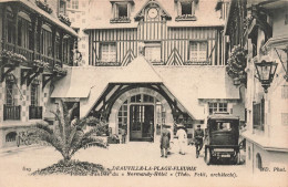 FRANCE - Deauville La Plage Fleurie - Porche D'entrée Du Normandy-hôtel - Carte Postale Ancienne - Deauville