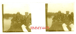 Un Couple Dans Un Bateau, à Identifier - Plaque De Verre En Stéréo Positif - Taille 44 X 107 Mlls - Glass Slides