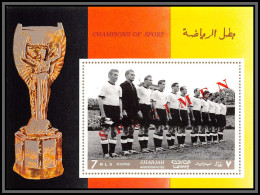 Sharjah - 2097c/ Bloc N°42 A Football Soccer German National 1968 Team Neuf ** MNH Surcharge Specimen Overprint - Schardscha