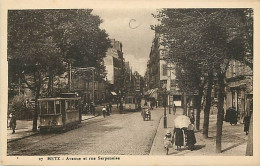 57 - Metz - Avenue Et Rue Serpenoise - Animée - Tramway - CPA - Voir Scans Recto-Verso - Metz