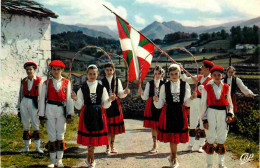 Folklore - Pays Basque - Groupe Folklorique Garaztarrak De Saint Jean De Pied De Port - Danse Des Arceaux - Arku Dantza  - Kostums