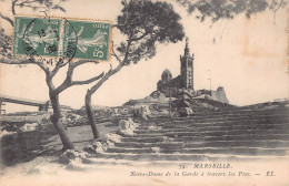 27134 " MARSEILLE-NOTRE DAME DE LA GARDE À TRAVERS LES PINS " VERA FOTO-CART. POST.  SPED.1902 - Notre-Dame De La Garde, Funicolare E Vergine
