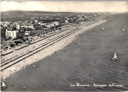 1958-cartolina Foto Riccione Rimini Spiaggia Dall'aereo Affrancata L.15 Lourdes  - Rimini